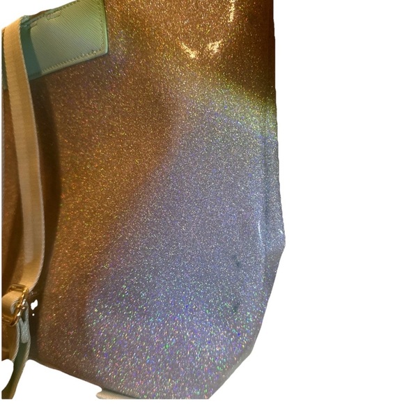 Stoney Clover Lane Flap Backpack Diner Collection Silver Shimmer Rare - Picture 4 of 13